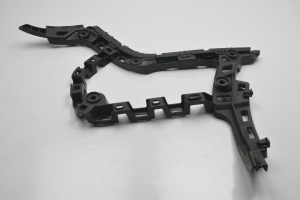 Rear bumper bracket - 5G9807355