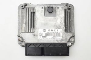 Motorsteuergerät - 045906013S