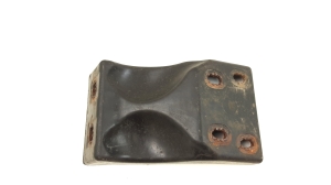  Front bumper bracket 