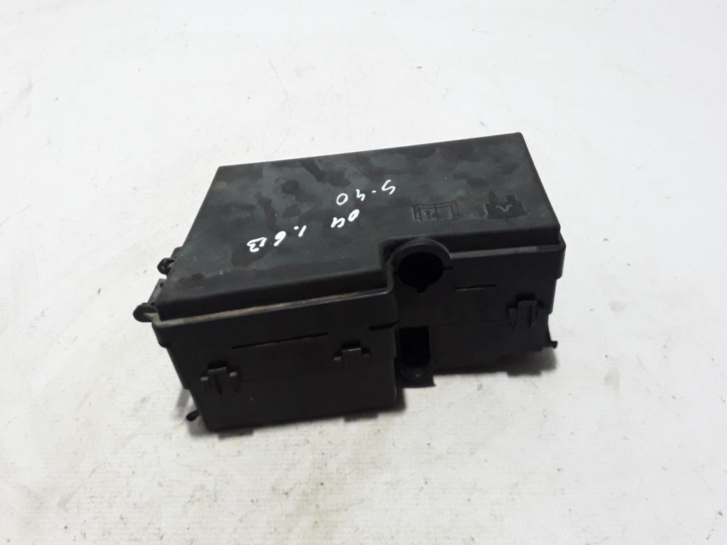 VOLVO S40 2 generation (2004-2012) Fuse Box Holder 8686040 22429927