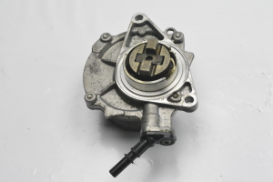 Mini Cooper F55 / F56 (2013–2026) Vacuum pump V757081380 - 2