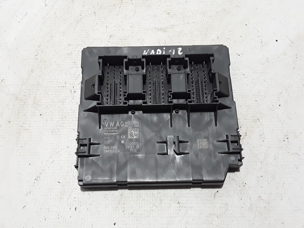 VOLKSWAGEN Caddy 3 generation (2004-2015) Comfort Control Unit 5K0937085 22429887