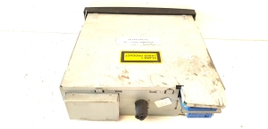Citroen C4 (2004–2010) CD changer 96 469 053 XT - 2