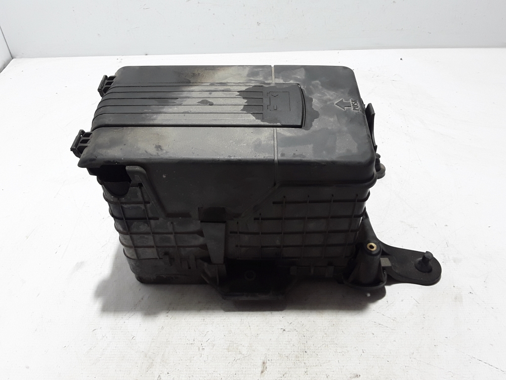 VOLKSWAGEN Caddy 3 generation (2004-2015) Battery holder 1K0915333 22429855