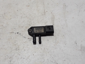   High pressure fuel line sensor 