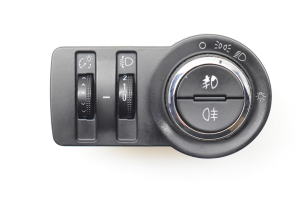 Headlight switch - 13301758