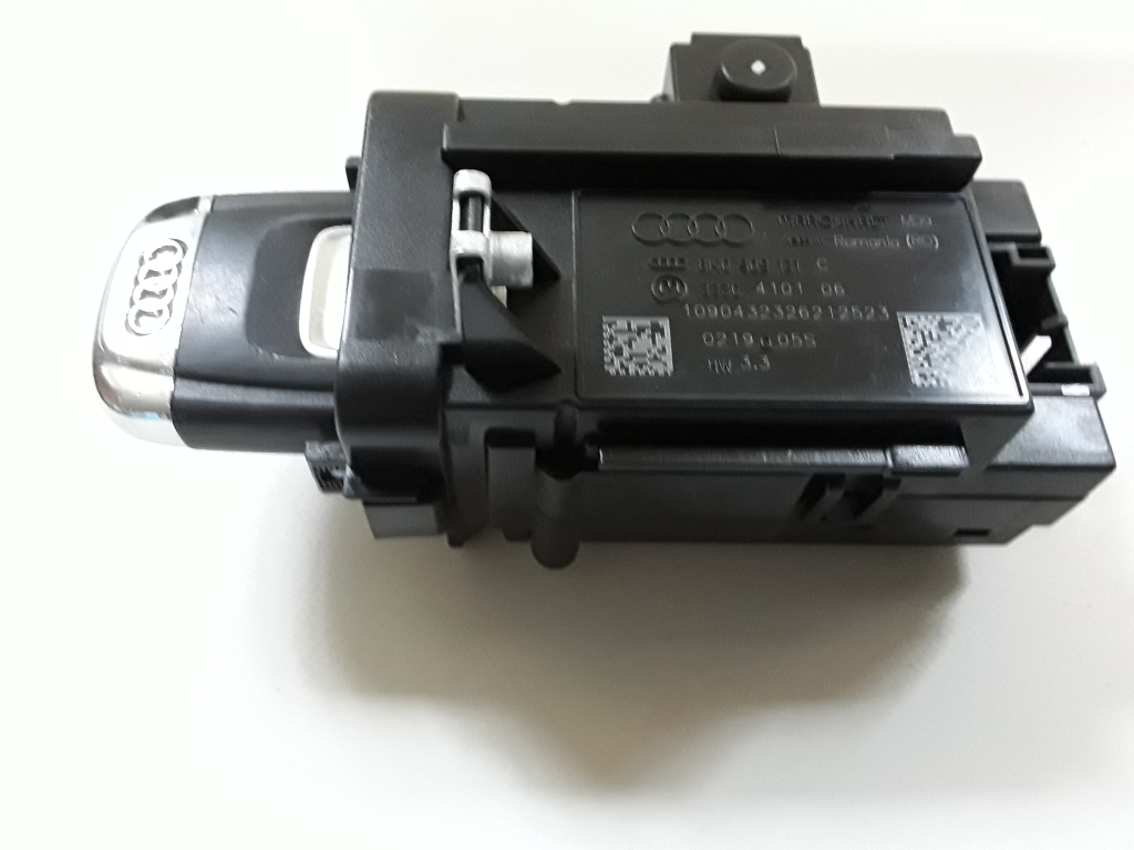 Used AUDI Q5 Ignition switch 8K0909131