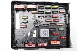 Volkswagen Passat B7 (2010–2014) Kaitsmekarp salongis 3C0937125A - 4