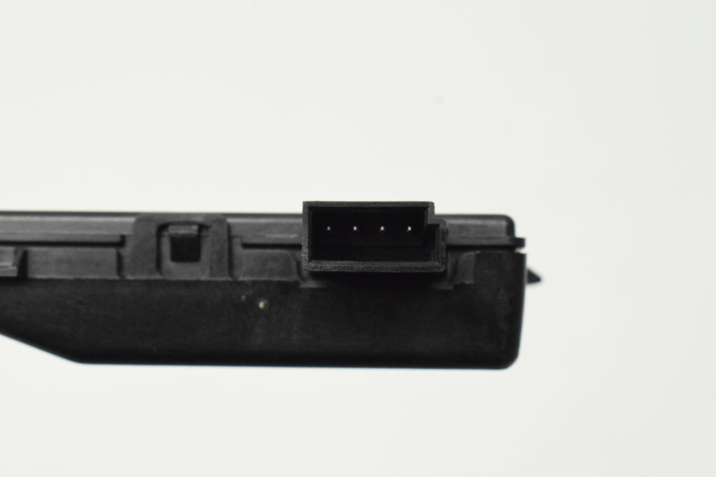 Used Opel Insignia Central locking control unit 13503204