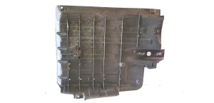 Rear underbody shield - 84137-2Z000