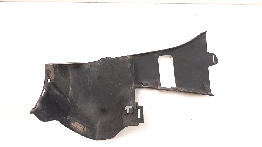 Used Mercedes Benz ML-Class Other part of the front bumper A1668850024