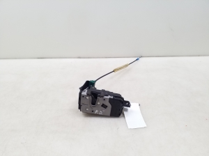 Opel Zafira B (2005–2014) Front door lock 13210749 - 3