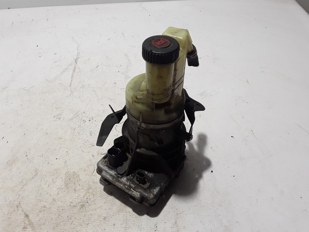 Used RENAULT Master Electric power steering pump 491103543R