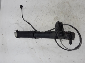  Rear shock absorber 