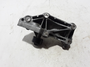 RENAULT Master III (2010–2017) Lichtmaschinenhalter 117102273R - 3