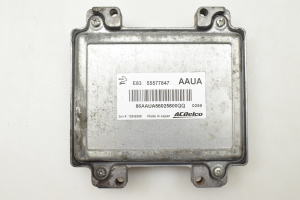 Opel Corsa D (2006–2014) Motorsteuergerät 55577847 - 2