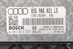 AUDI A3 8P (2003–2012) Mootori juhtplokk 03G906021LS - 2