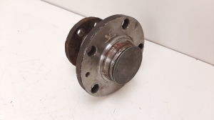  Rear hub 