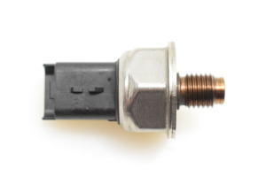 Fuel rail pressure sensor - 9670076780