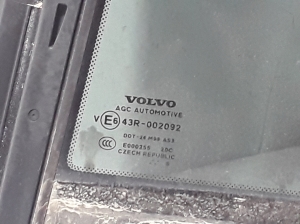VOLVO XC90 (2015–2024) Aizmugurējo sānu durvju trīsstūrveida stikls 31651873 - 2