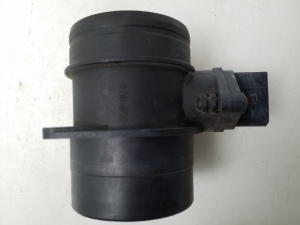 Volkswagen Passat B6 (2005–2010) Õhuvoolu andur 074906461B - 3