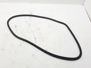  Rear side door sealing rubber 