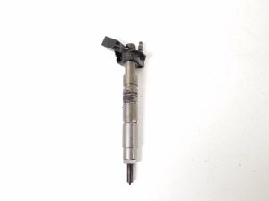  Fuel injector 