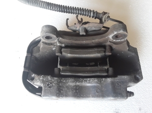 Volkswagen Touareg I (2002–2010) Bremssattel vorne 209236052A - 2