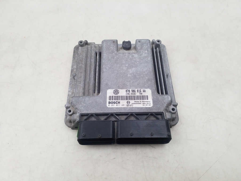 VOLKSWAGEN Touareg 1 generation (2002-2010) Блок керування двигуном ECU 070906016AA 25063737