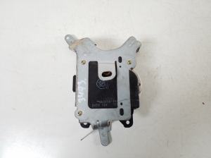  Interior shoulder valve motor 