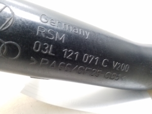 AUDI A6 C6 (2004–2011) Schlauch 03L121071C - 3