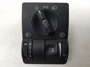 Headlight leveling switch - 9116613