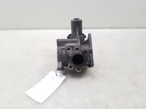  EGR valve 