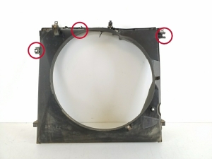 TOYOTA Land Cruiser 120 (2002–2009) Dzesēšanas ventilatora rāmis 16711-30041 - 3