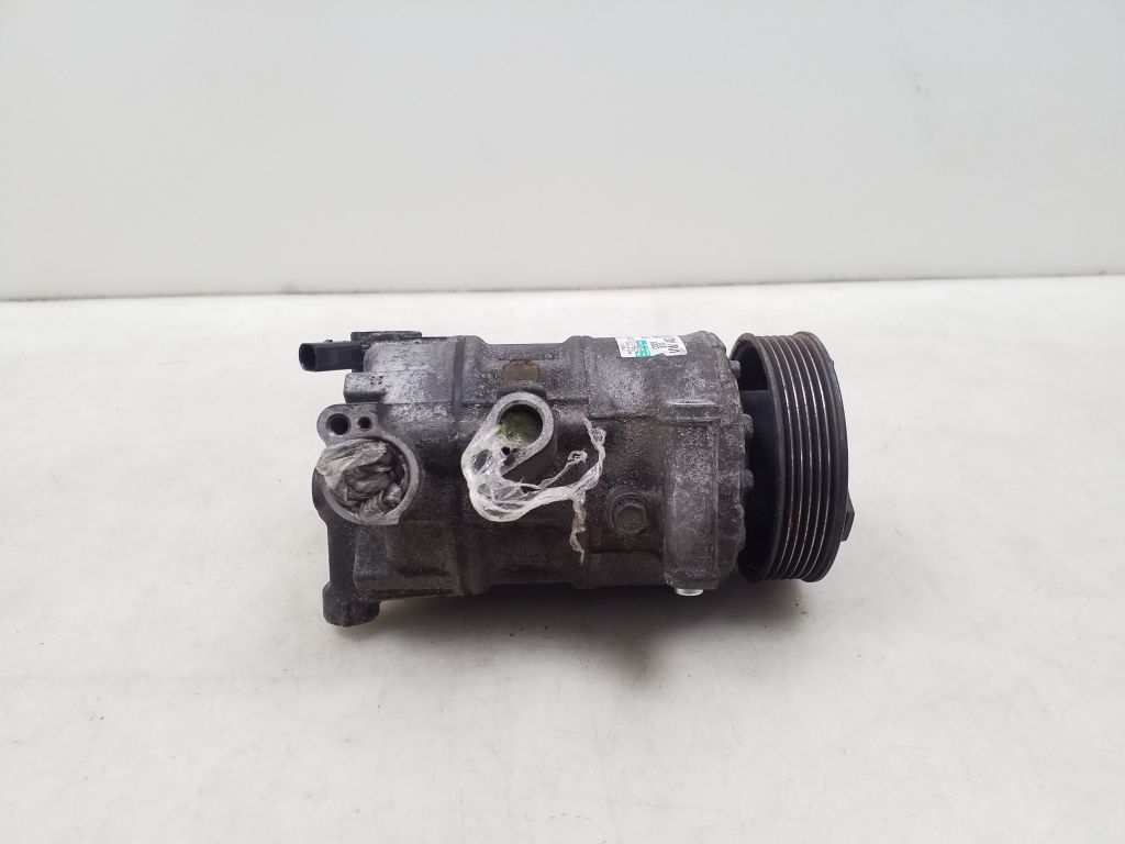 VOLKSWAGEN Passat B6 (2005-2010) Air Condition Pump 5N0820803 25063676