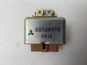 Relais - E8T08473 