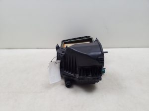 Mercedes Benz E-Class W213 (2017–2026) Luftfiltergehäuse A6540900001 - 4