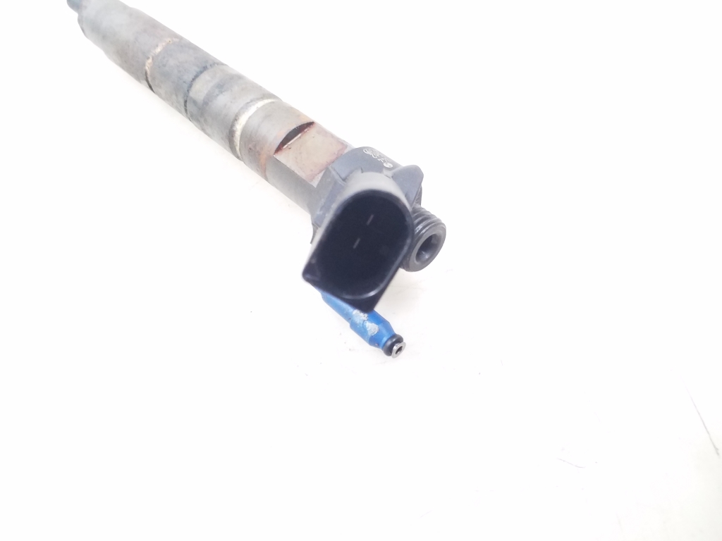 Used Mercedes Benz EClass Fuel injector A6540700187