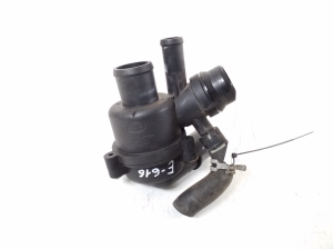Land Rover Discovery IV (2009–2016) Kühlmittelthermostat AH228575AF