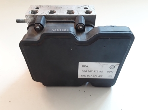 Volkswagen Polo V (2009–2017) ABS unit 6R0614517AJ - 2