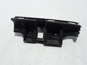  Rear bumper bracket 