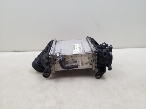 Mercedes Benz E-Class W213 (2017–2026) Vahejahuti radiaator A6540101004 - 2