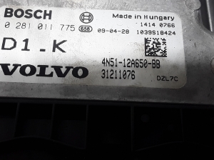 VOLVO C30 (2006–2013) Motora vadības bloks 31211076 - 3