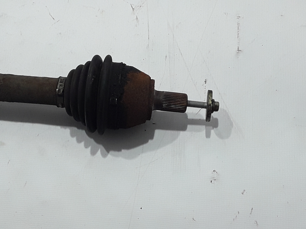 VOLVO C30 1 generation (2006-2013) Arbre de transmission avant droit 36001652 22432040