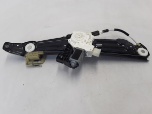 BMW 5 SERIES F11 (2010–2017) Aizmugurējo durvju logu pacēlājs 7271563 - 4