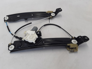 BMW 5 SERIES F11 (2010–2017) Priekšējo durvju logu pacēlājs 7248171 - 3