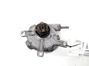 Vacuum pump - 29300-0W010