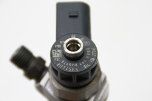  Fuel injector 