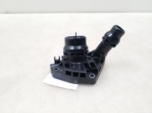 BMW X4 F26 (2014–2018) Termostata korpuss - 5