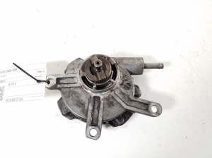 Vacuum pump - 29300-0W010